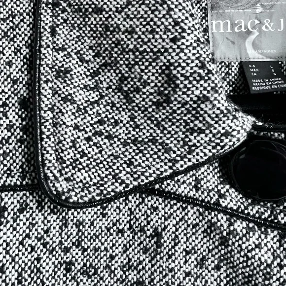 ⚡️NWOT⚡️Mac & Jac Tweed Jacket - Picture 7 of 10